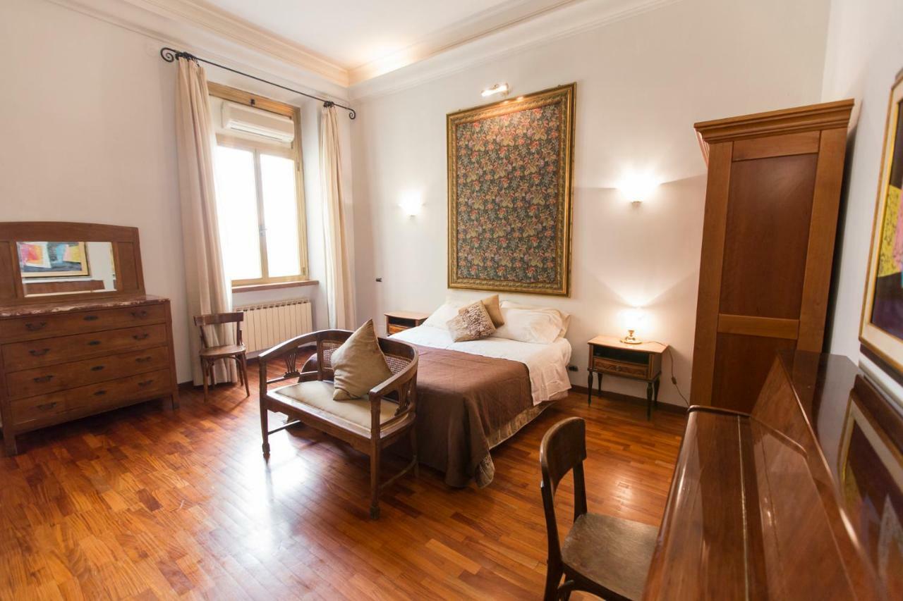 Monia Coliseum Apartment Rome Bagian luar foto