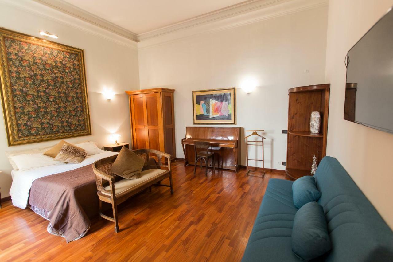 Monia Coliseum Apartment Rome Bagian luar foto