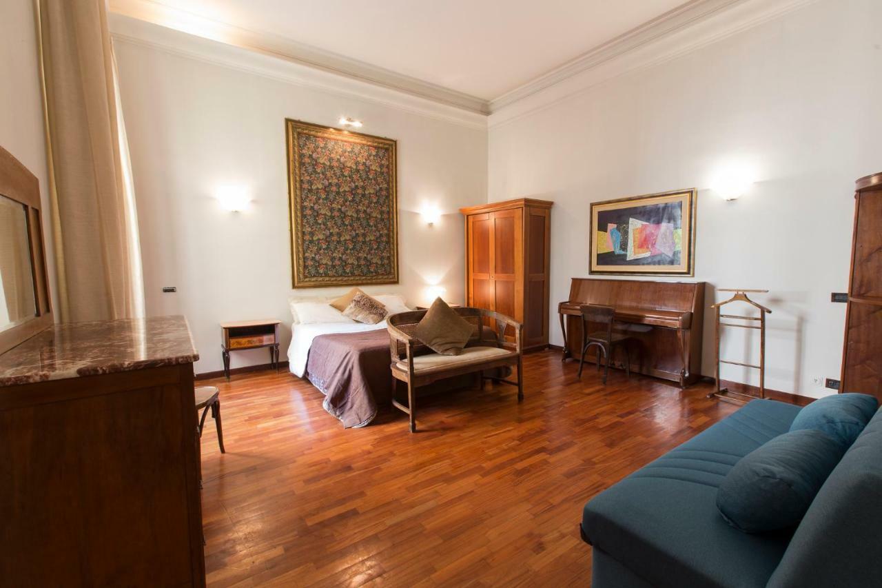 Monia Coliseum Apartment Rome Bagian luar foto